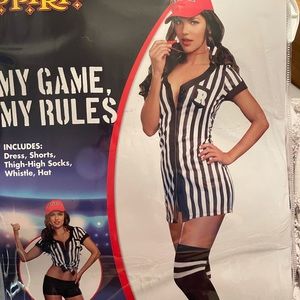 Referee costume